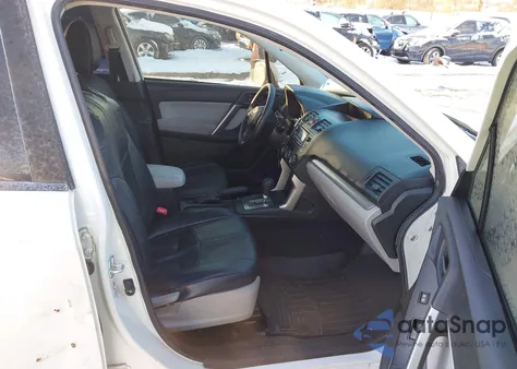 2015 Subaru Forester 2.5I Premium z USA, uszkodzony, nr VIN JF2SJADC6FH549777